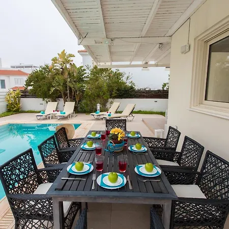 Pernera 588 パラリムニ