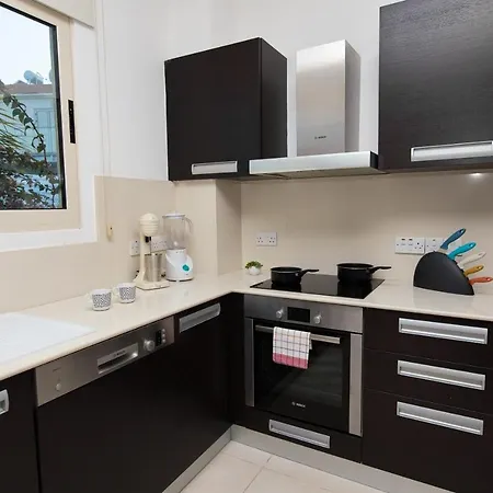 Pernera 588 Παραλίμνι