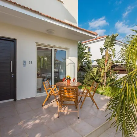 Pernera 588 Βίλα *