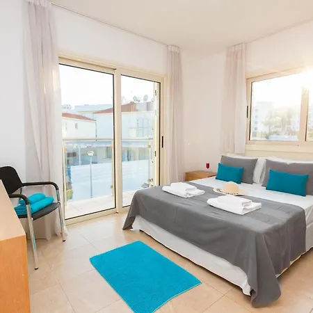 Pernera 588 * Παραλίμνι