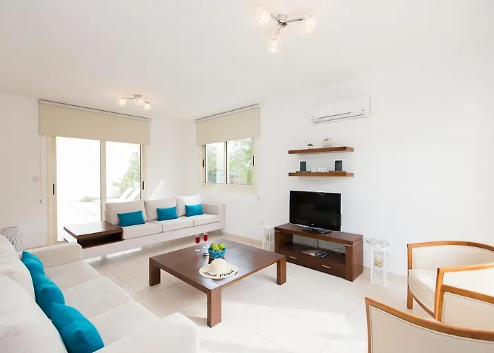 Villa Pernera 588 Paralimni