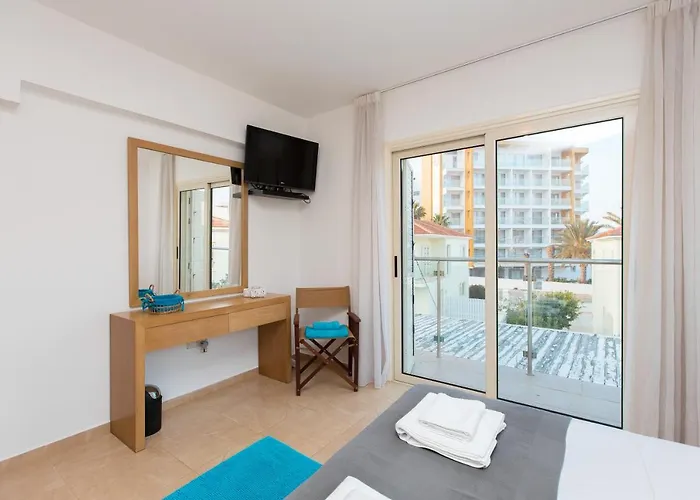 Pernera 588 Villa Paralimni